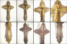 Crucifix stil gotic vechi bronz masiv aurit sculptat si gravat. foto