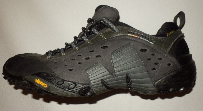 Seimghete MERRELL GoreTex Vibram, stare perfecta (44) cod-174483 foto mare Seimghete MERRELL GoreTex Vibram, stare perfecta (44) cod-174483 foto mare