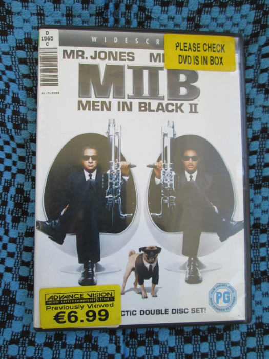 MEN IN BLACK II (2 DVD-uri ORIGINALE - cu WILL SMITH si TOMMY LEE JONES)