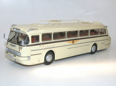 Macheta autobuz Ikarus 66 - 1955 scara 1:43 foto