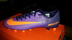 Ghete fotbal Nike Mercurial foto