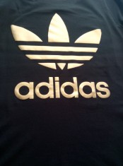 Tricou dama alb sau negru cu logo ADIDAS TREFOIL auriu foto