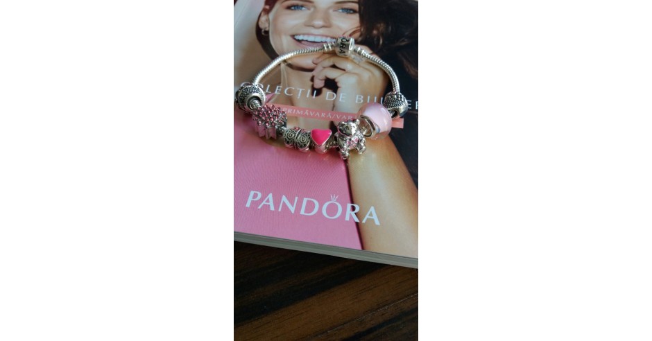 Bratara PANDORA cu 7 charmuri plct cu argint 925 model INIMA ROZ SPRING ...