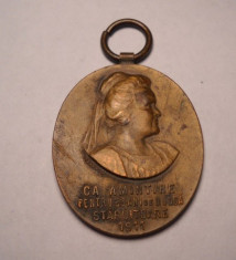 Medalie Regina Elisabeta Societatea de Binefacere MUNCA 1911 Superba foto