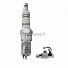 Bujii RENAULT 25 2.7 V6 Injection - BOSCH 0 242 240 519 foto