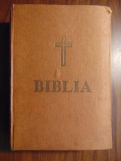 Biblia, tiparita sub indrumarea prea fericitului parinte Iustin (1982) foto