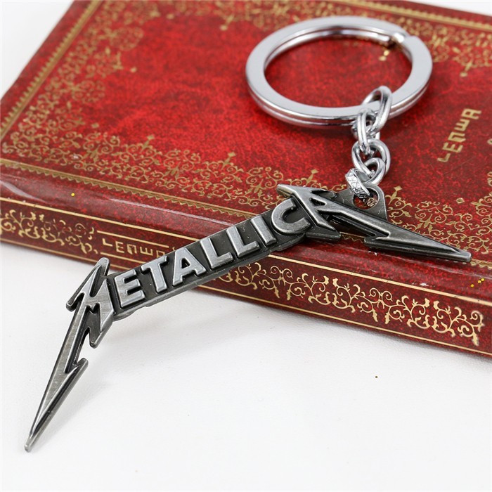 Breloc Metallica | arhiva Okazii.ro