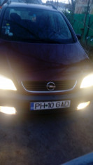 Opel Zafira foto
