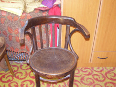 3 Scaune THONET foto