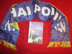 Fotbal / Carte despre Poli Timisoara, Furia de Marius Ghilezan, si un fular foto