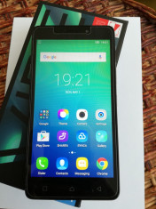 Smartphone Lenovo VIBE P1m foto