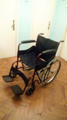 Carucior pliabil pentru persoane cu handicap (dizabilitati) foto