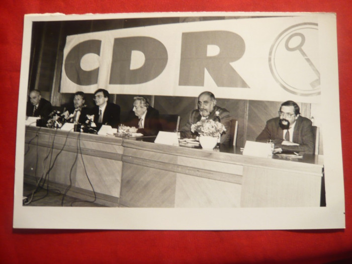 Fotografie -Congres CDR anii &#039;90 :Quintus , Ciorbea ,E.Conatantinescu,Diaconescu