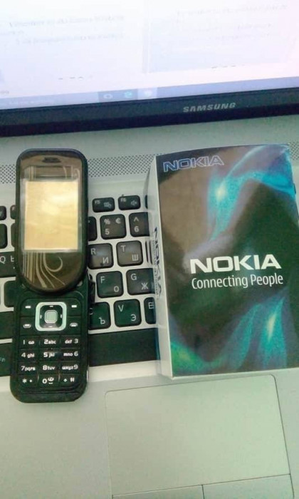 Vand nokia 7373