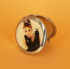 Oglinda de geanta imagini cu Audrey Hepburn. Setul contine 4 modele. foto