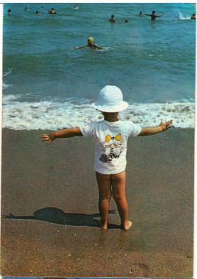 CPI (B8510) CARTE POSTALA - SOARE SI MARE, COPIL PE PLAJA foto