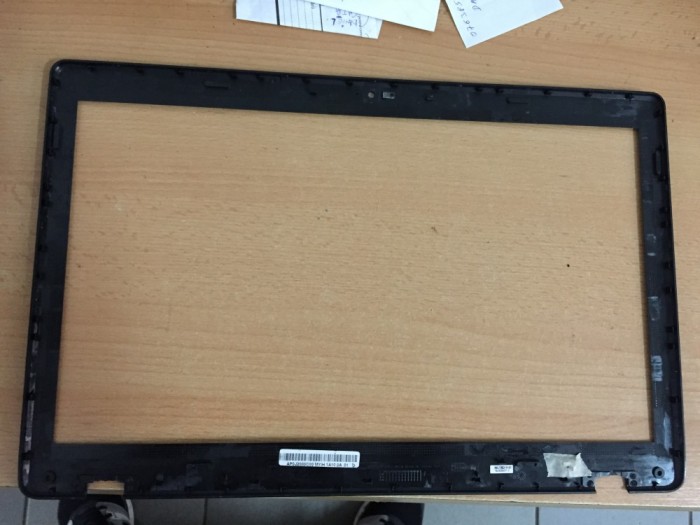 Rama display Asus X73B { A76}
