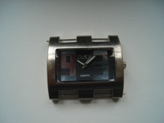 Ceas Ieke, quartz, functioneaza