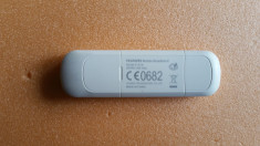 M-87.Modem USB 3G HUAWEI E1550 LIBER DE RETEA foto