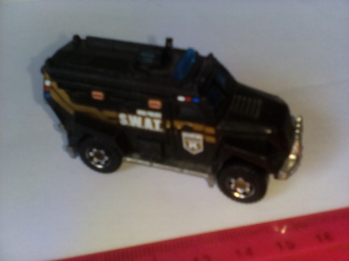 bnk jc Matchbox - SWAT Truck