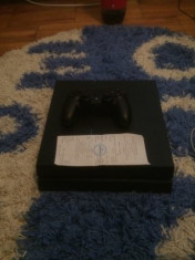 PlayStation 4 ultimate player edition 1TB +4jocuri foto