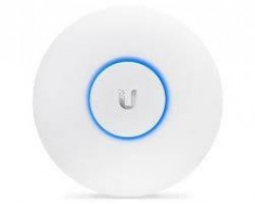 Ubiquiti UniFi UAP AC Lite 2.4GHz/5GHz, 802.11 a/b/g/n/ac, 1xGbE, Passive PoE foto