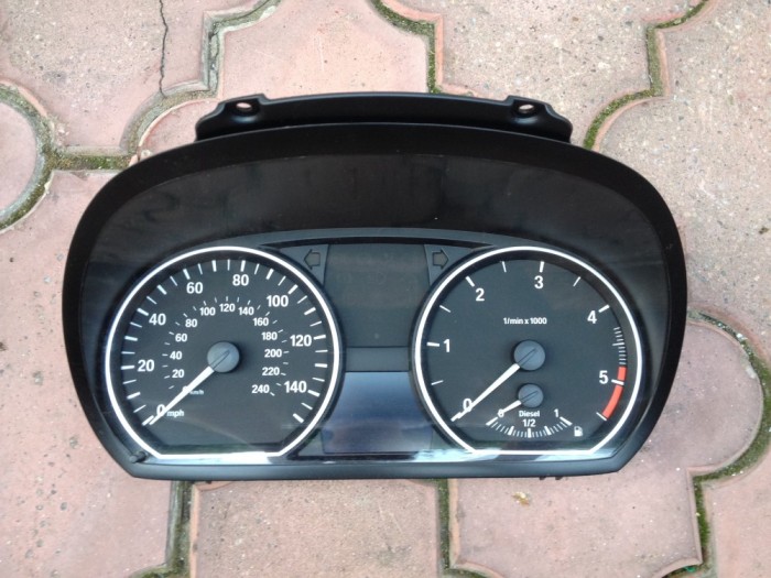 Ceasuri bord BMW E81,E82,E87,E88 seria 1