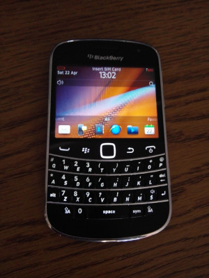 Blackberry 9900 negru / original / carcasa originala / aspect nota9 foto