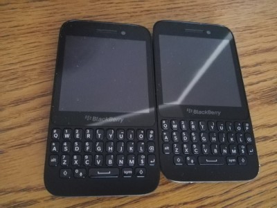 Blackberry Q5 negru / original / carcasa originala / aspect nota 9.5 foto