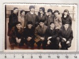 bnk foto - Grup de liceeni in fata Liceului I L Caragiale Ploiesti 1967