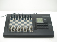 Joc sah Radio Shack Chess Champion 2150L - cu computer asistare. foto