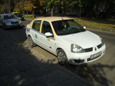 Taxi cu licenta &amp;amp; firma: Renault Symbol foto