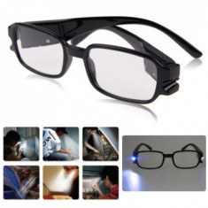 Ochelari pentru citit dotati cu 2 LED-uri foto