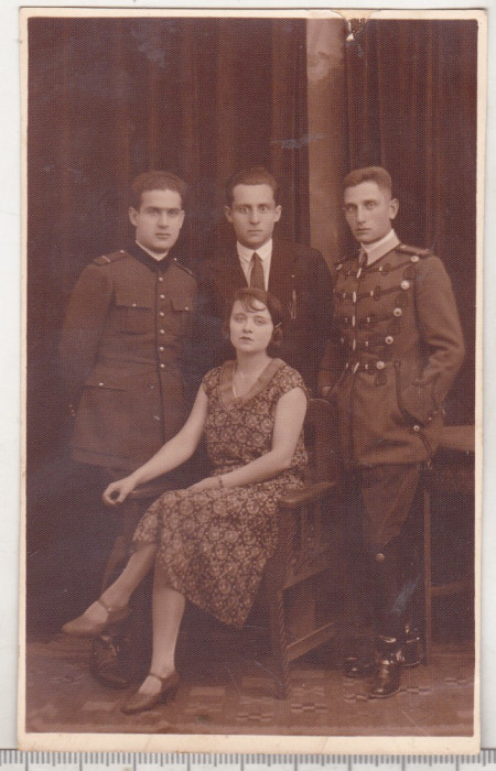 bnk foto Fotografie de grup cu militari - Foto-Pax Ed Bucovsky Bucuresti