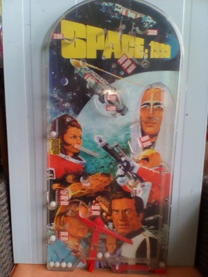 bnk jc Pinball Bagatelle - Marx Toys 1976 - Space 1999 - rar foto