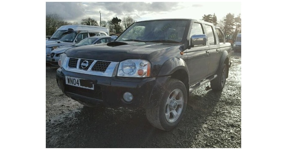 Nissan navara 2000