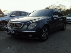 Mercedes Benz E270 An Fabricatie 2002 2.7 Diesel foto