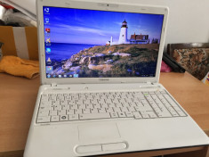 Laptop Toshiba satellite C660 procesor i3-370M foto