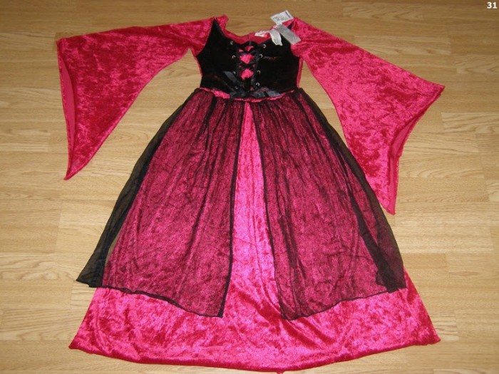 costum carnaval serbare contesa printesa vrajitoare pentru copii de 7-8 ani foto mare costum carnaval serbare contesa printesa vrajitoare pentru copii de 7-8 ani foto mare