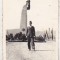 bnk foto - Banesti - Soldat linga Monumentul lui Aurel Vlaicu - 1958