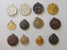 Lot 12 medalii vechi diverse foto