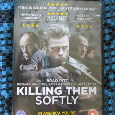 KILLING THEM SOFTLY (1 DVD ORIGINAL, FILM cu BRAD PITT - CA NOU!!!)