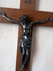 Crucifix vechi pe lemn, 50 x 27 cm foto