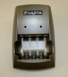 Cumpara ieftin Incarcator Varta 2X2xAAA sau 2X2xAA(1175)