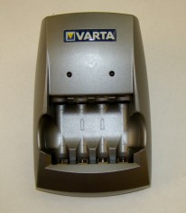 Incarcator Varta 2X2xAAA sau 2X2xAA(1175)