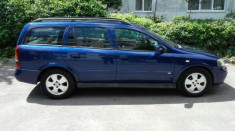 Opel astra caravan foto