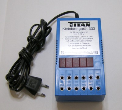 Alimentator incarcare baterii Titan 333 cu iesiri de intensitati diferite(1208) foto