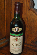 VECHE STICLA CU VIN DE COLECTIE ,CIRO ROSATO ,AN 1980 foto