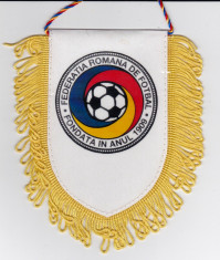 Fanion Federatia de Fotbal din ROMANIA (FRF) foto