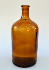 Sticlarie veche laborator sau farmacie, recipient 1500 ml, sticla ambra foto